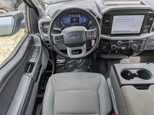 Used 2025 Silver Ford XLT image 15