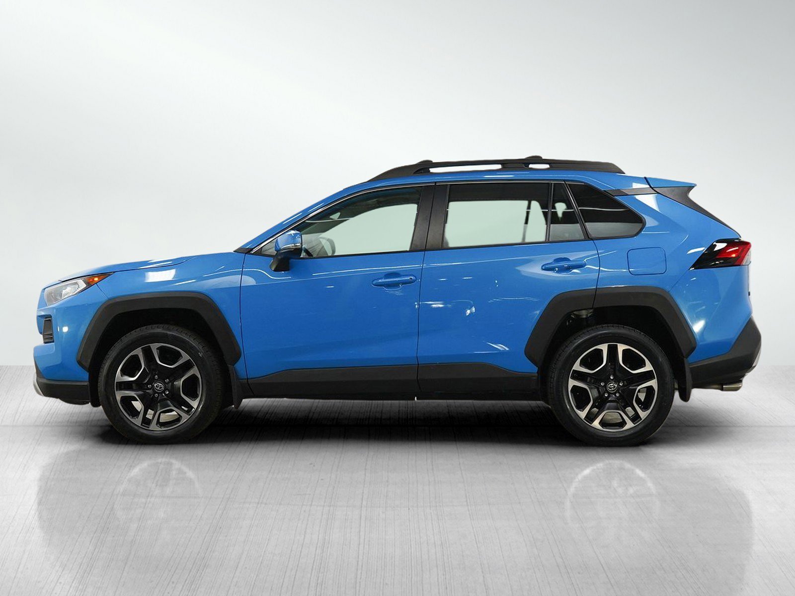 Used 2019 Toyota RAV4 Adventure with VIN 2T3J1RFV4KW010554 for sale in Bloomington, Minnesota