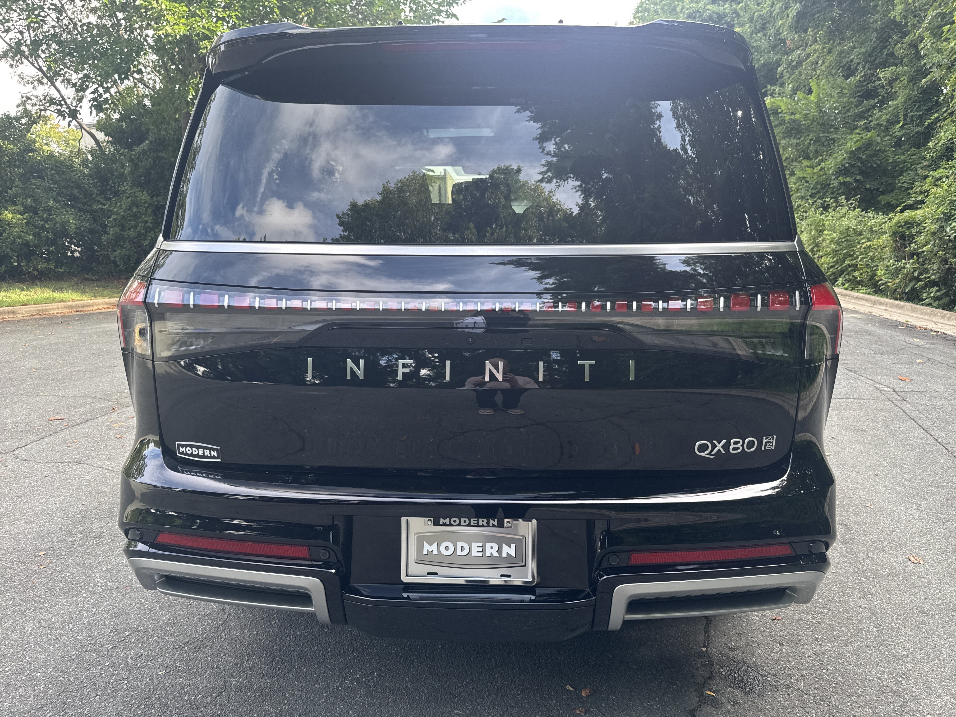 New 2027 Black Obsidian INFINITI LUXE image 25