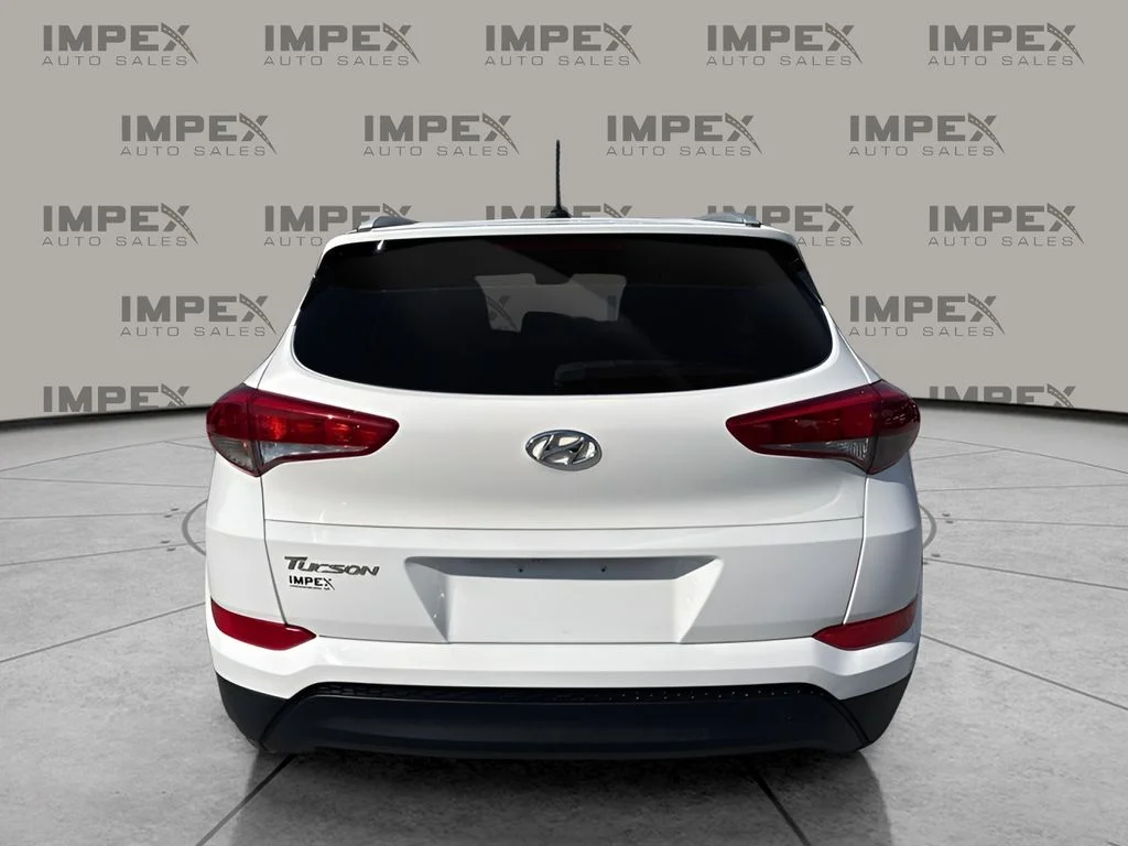 Used 2017 White Hyundai SE image 4