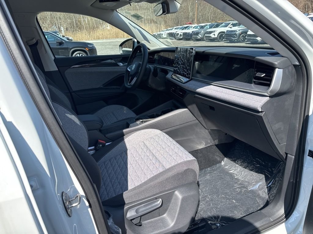 New 2025 White Volkswagen 2.0T S image 22