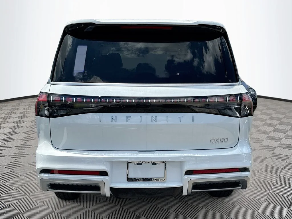 New 2026 RADIANT WHITE INFINITI Pure 2WD image 6