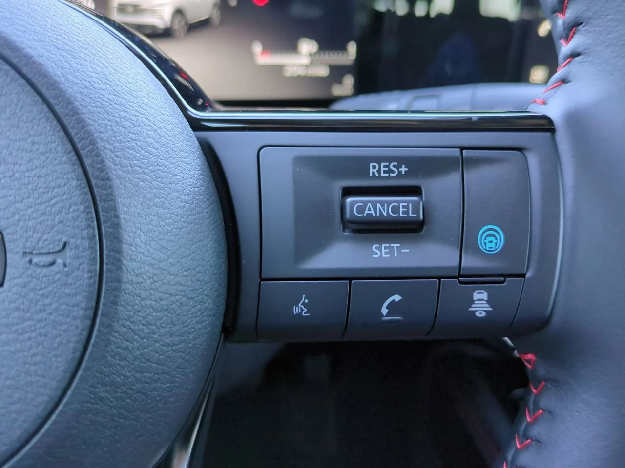 2026 Nissan KICKS SR - Photo 23
