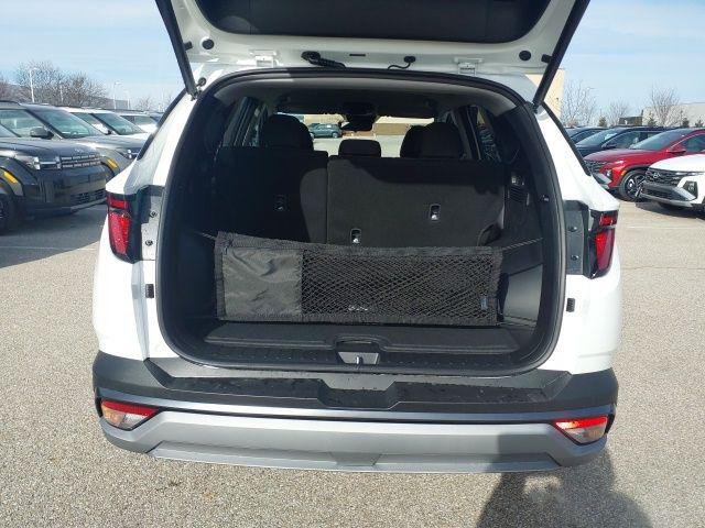 New 2026 White Pearl Hyundai SEL image 11