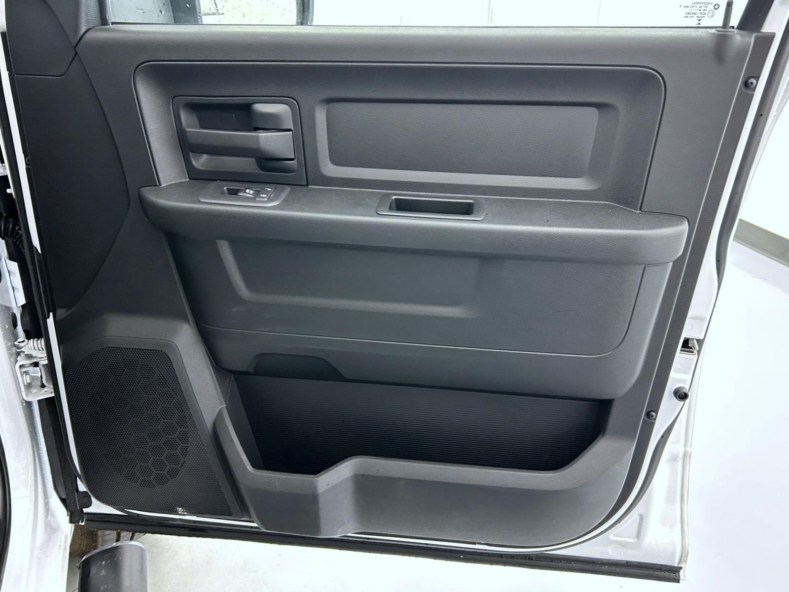 2026 RAM 2500 Tradesman - Photo 16