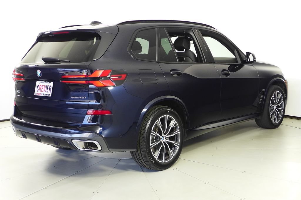 Used 2024 Carbon Black Metallic BMW sDrive40i image 7