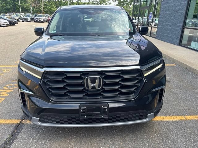 Certified Used 2023 Crystal Black Pearl Honda EX-L 8 Passenger image 2