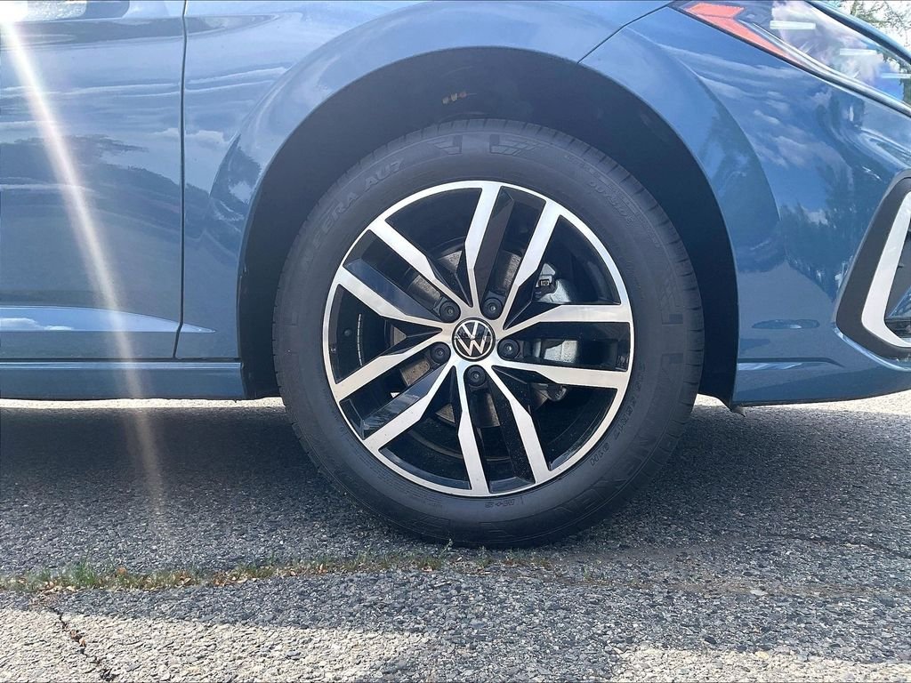 New 2026 Blue Volkswagen 1.5T SE image 8
