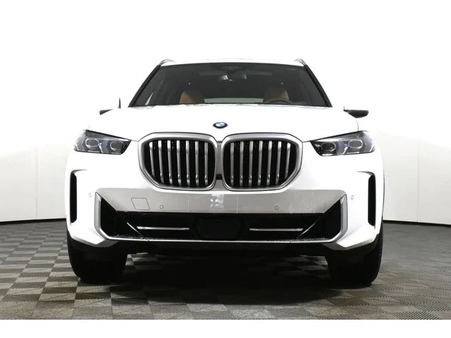 New 2026 Alpine White BMW xDrive40i image 10