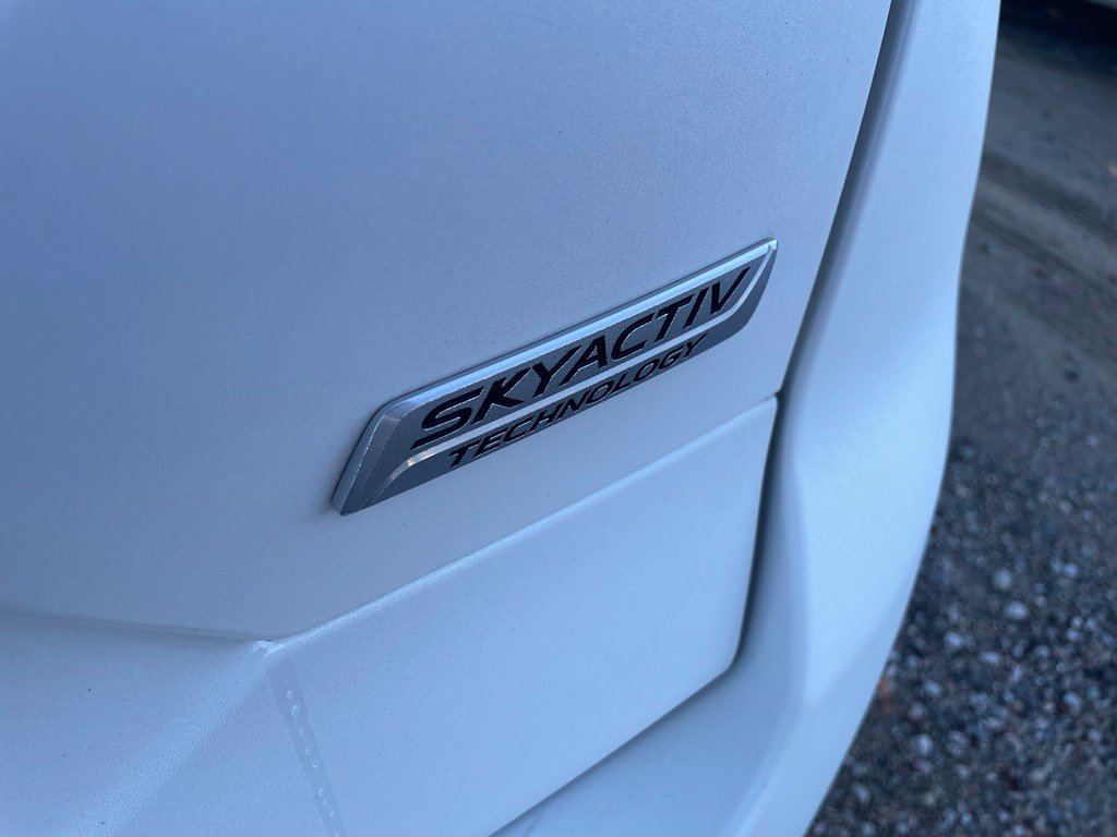 Used 2019 Snowflake White Pearl Mazda Grand Touring image 11