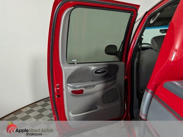 Used 2002 Red Ford XLT image 20