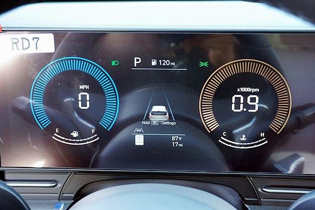 New 2026 White Hyundai SEL Premium FWD image 35