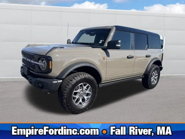Used 2025 Gray Ford Badlands image 1