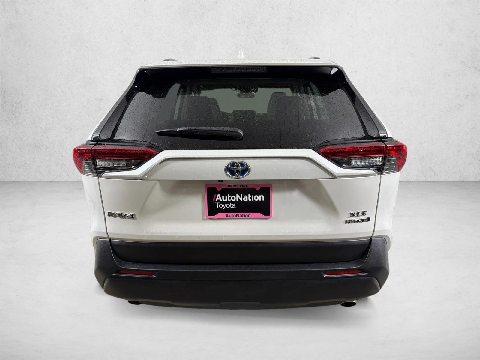 Used 2022  Toyota Hybrid XLE Premium image 5
