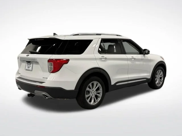 Used 2021 White Ford Limited image 10