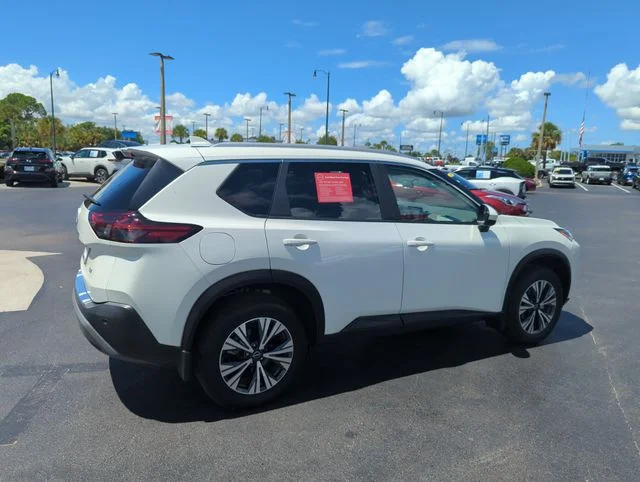 Used 2023 White Nissan SV image 5
