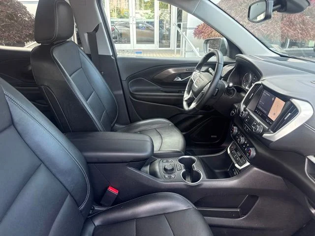 Used 2023 Silver GMC SLT image 32