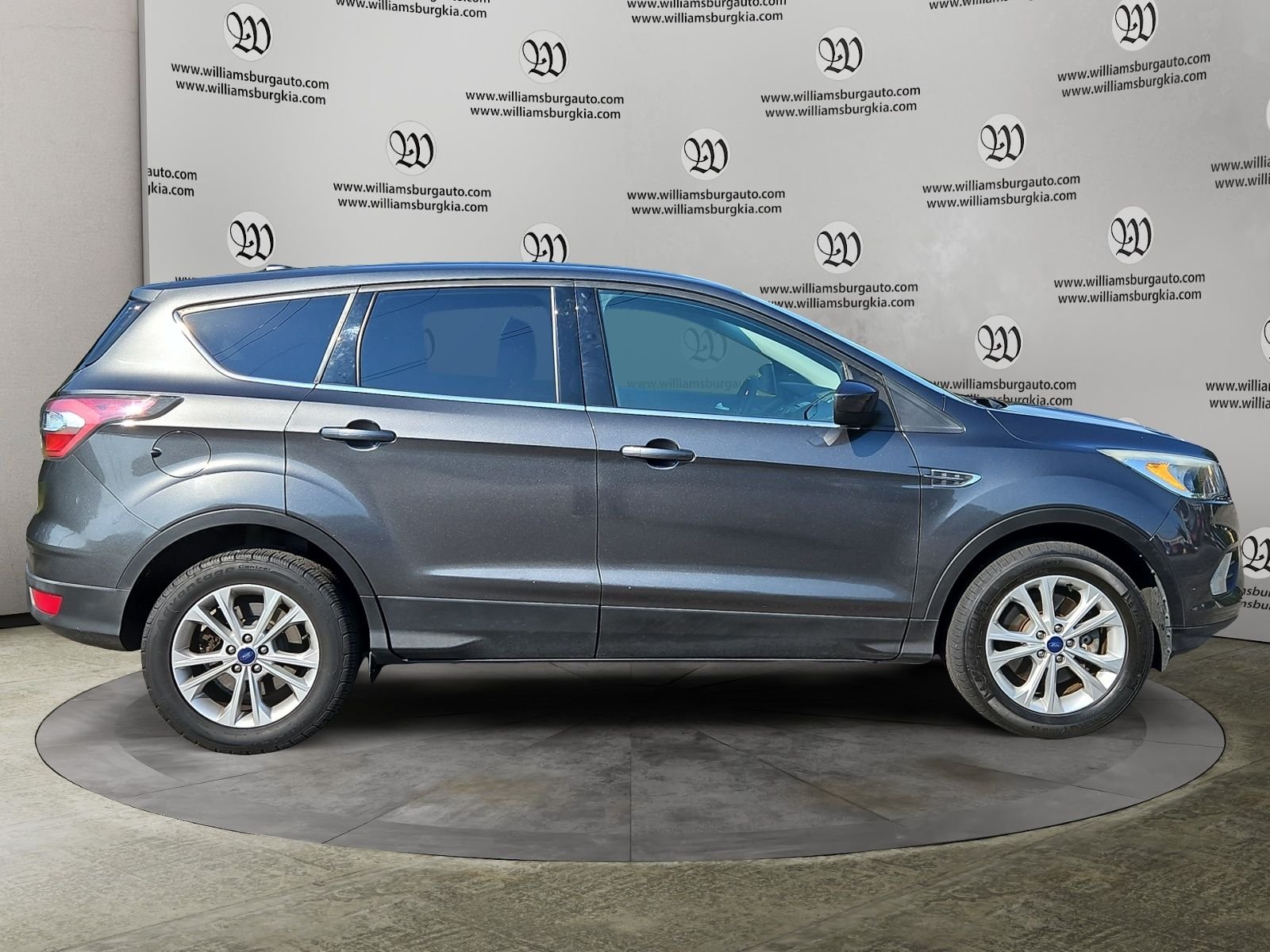 Used 2017 Gray Ford SE image 6