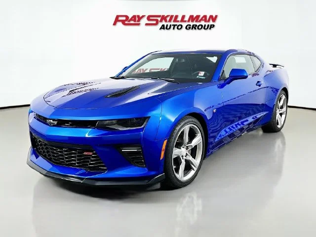Used 2017 Blue Chevrolet SS image 3