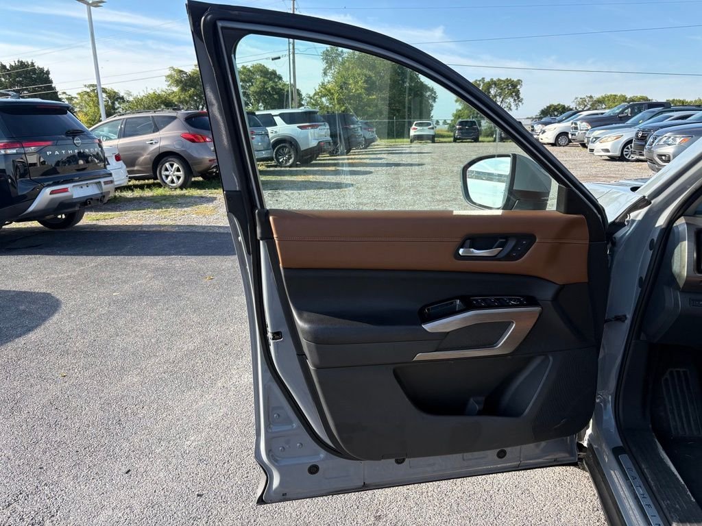Certified Used 2023 Gray Nissan Platinum image 13