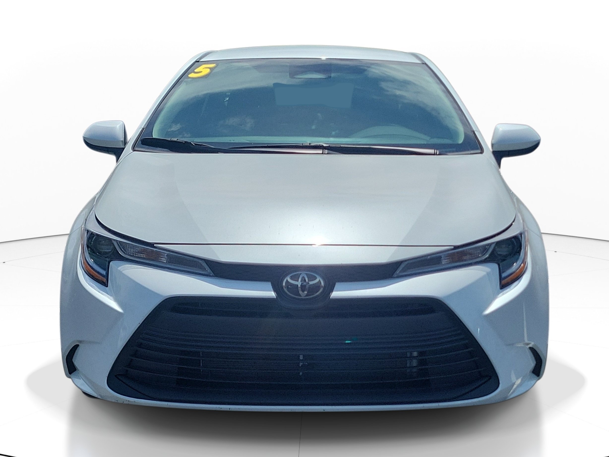 Used 2025 Pearl Toyota LE image 1