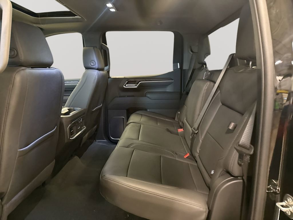 2026 GMC Sierra 1500 SLT - Photo 26