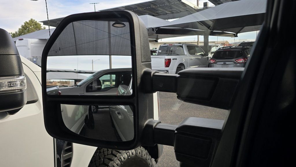 New 2026 Avalanche Ford F-350® XLT image 11