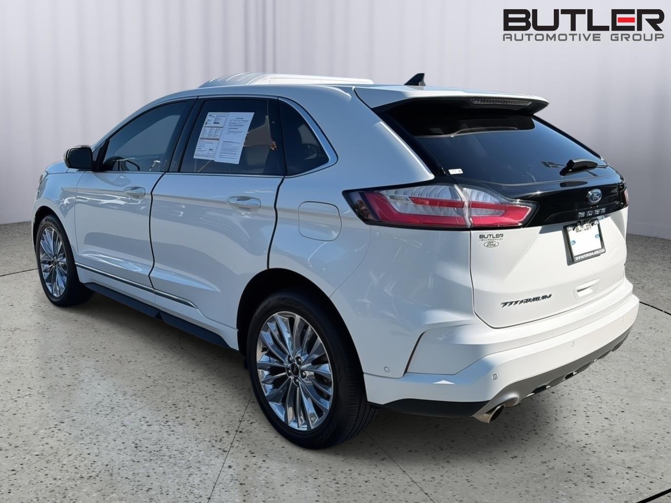 Used 2024 Star White Metallic Tri-Coat Ford Titanium image 4