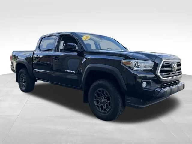 Used 2018 Black Toyota SR5 image 7