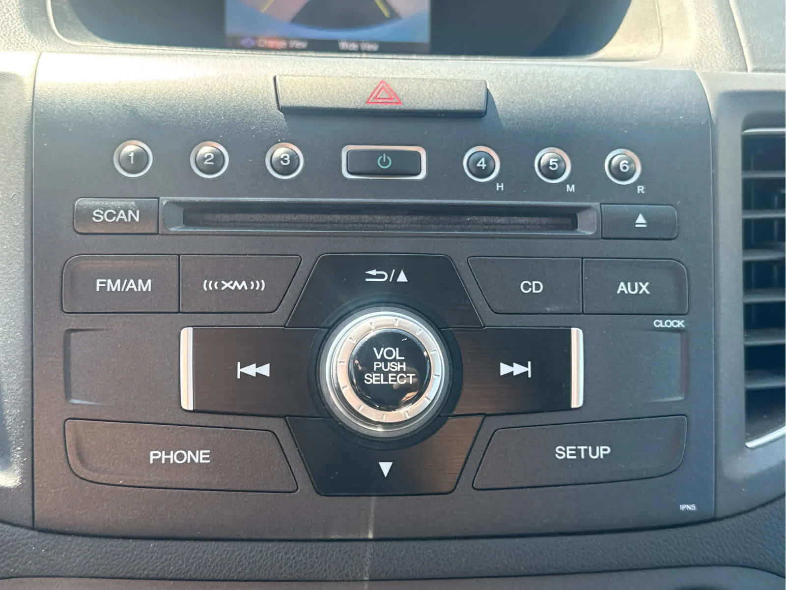 Used 2014 White Diamond Pearl Honda EX-L image 18