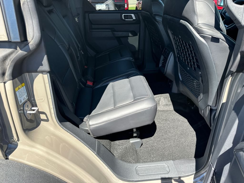 New 2025 Gray Ford Badlands image 15