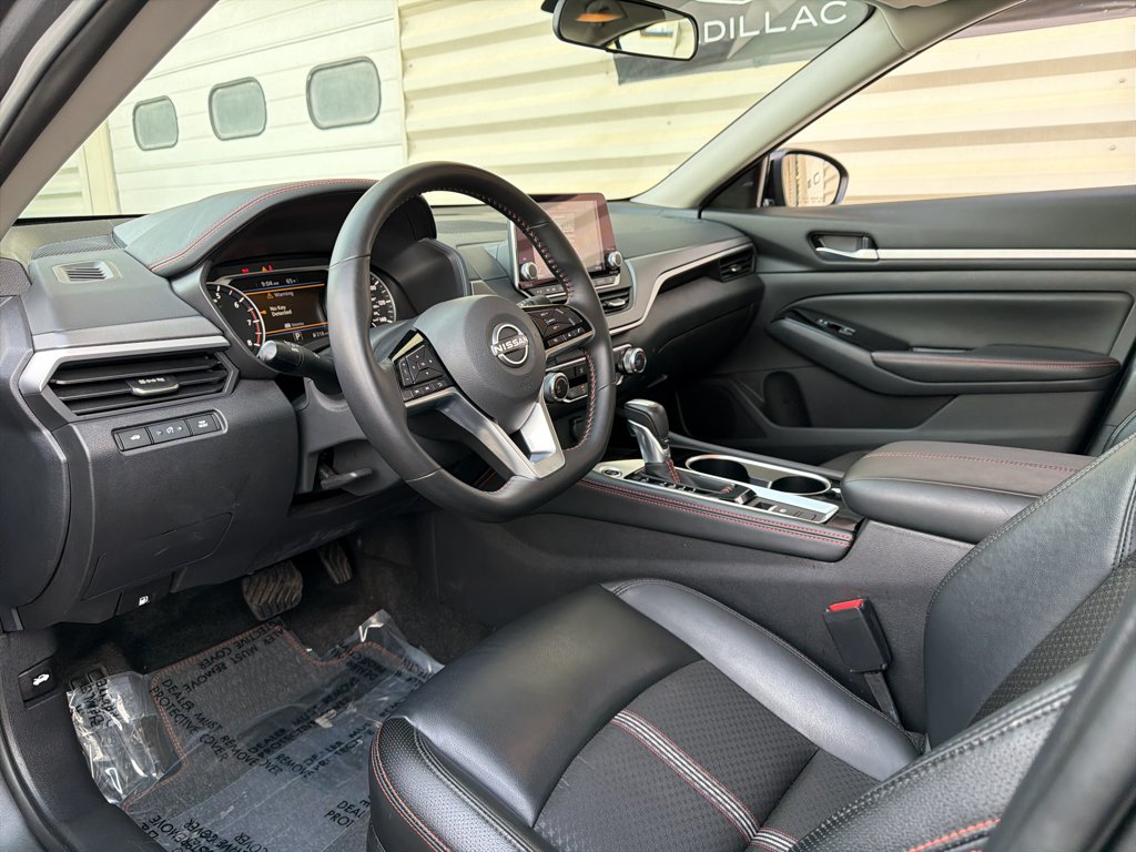 Used 2025 Grey Nissan SR image 10