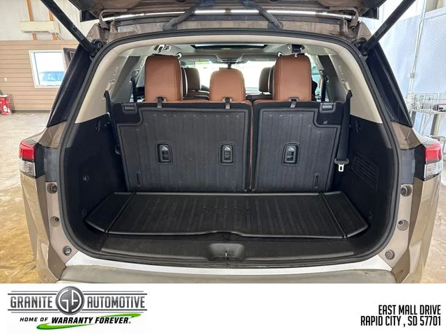 Used 2023 Beige Nissan Platinum image 24