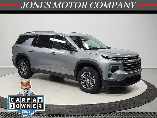 2025 Chevrolet Traverse FWD LT's photo