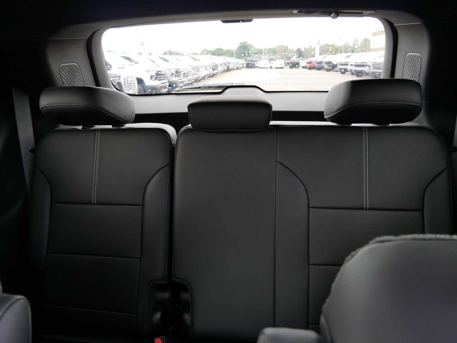 2026 GMC Acadia Elevation - Photo 12