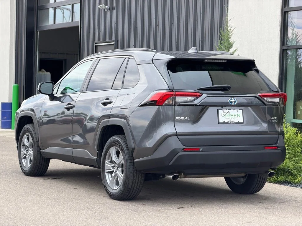 Used 2022 Gray Toyota XLE image 3
