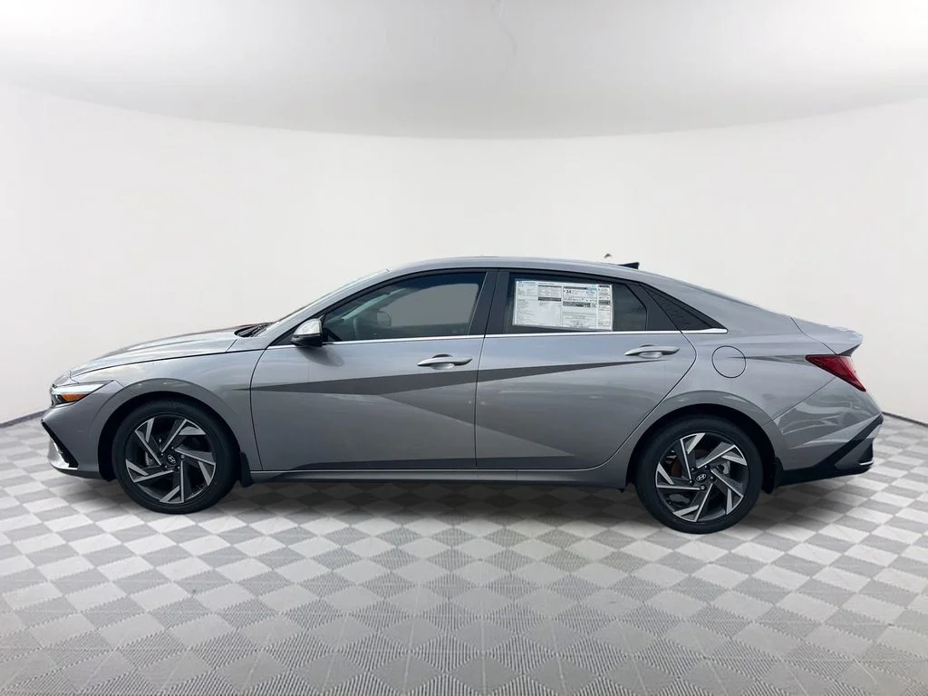 Used 2025 Silver Hyundai Limited image 8
