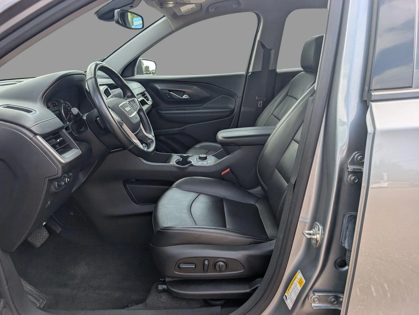 Used 2024 Sterling Metallic GMC SLT image 12