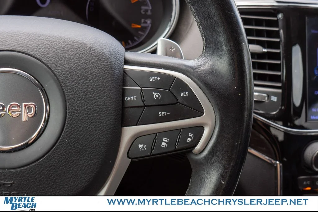 Used 2020 Diamond Black Jeep Summit image 29