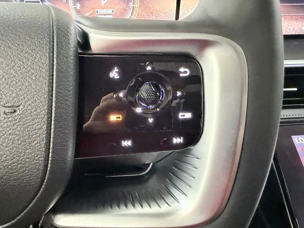 New 2027 RADIANT WHITE INFINITI Luxe 4WD image 35