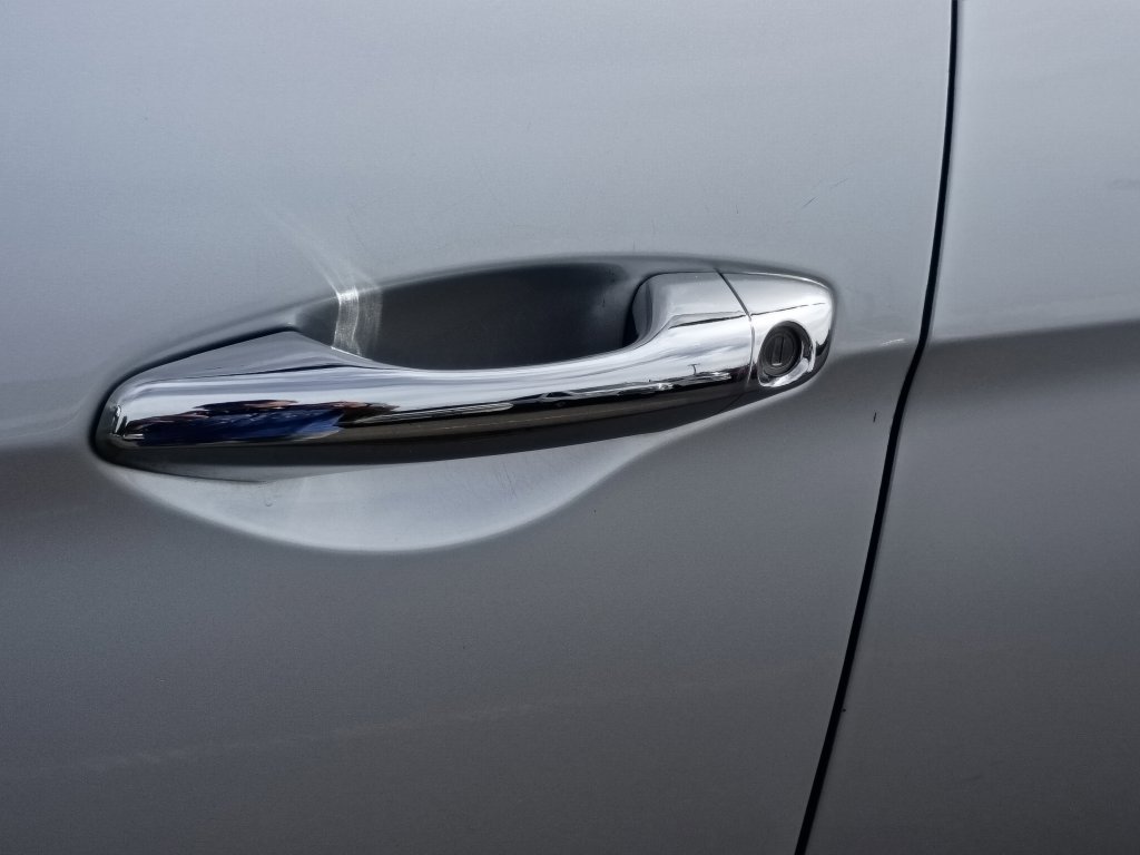 Used 2018 Silver Hyundai 2.4 Base image 13