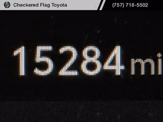 Used 2025 Underground Toyota SR5 image 13