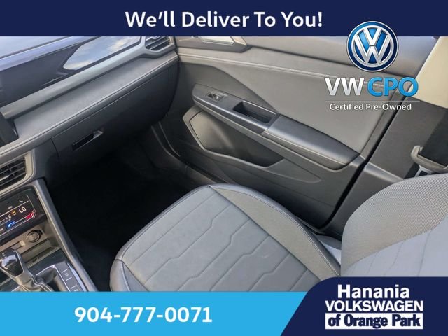 Certified Used 2025 Green Volkswagen 1.5T SE Black image 17