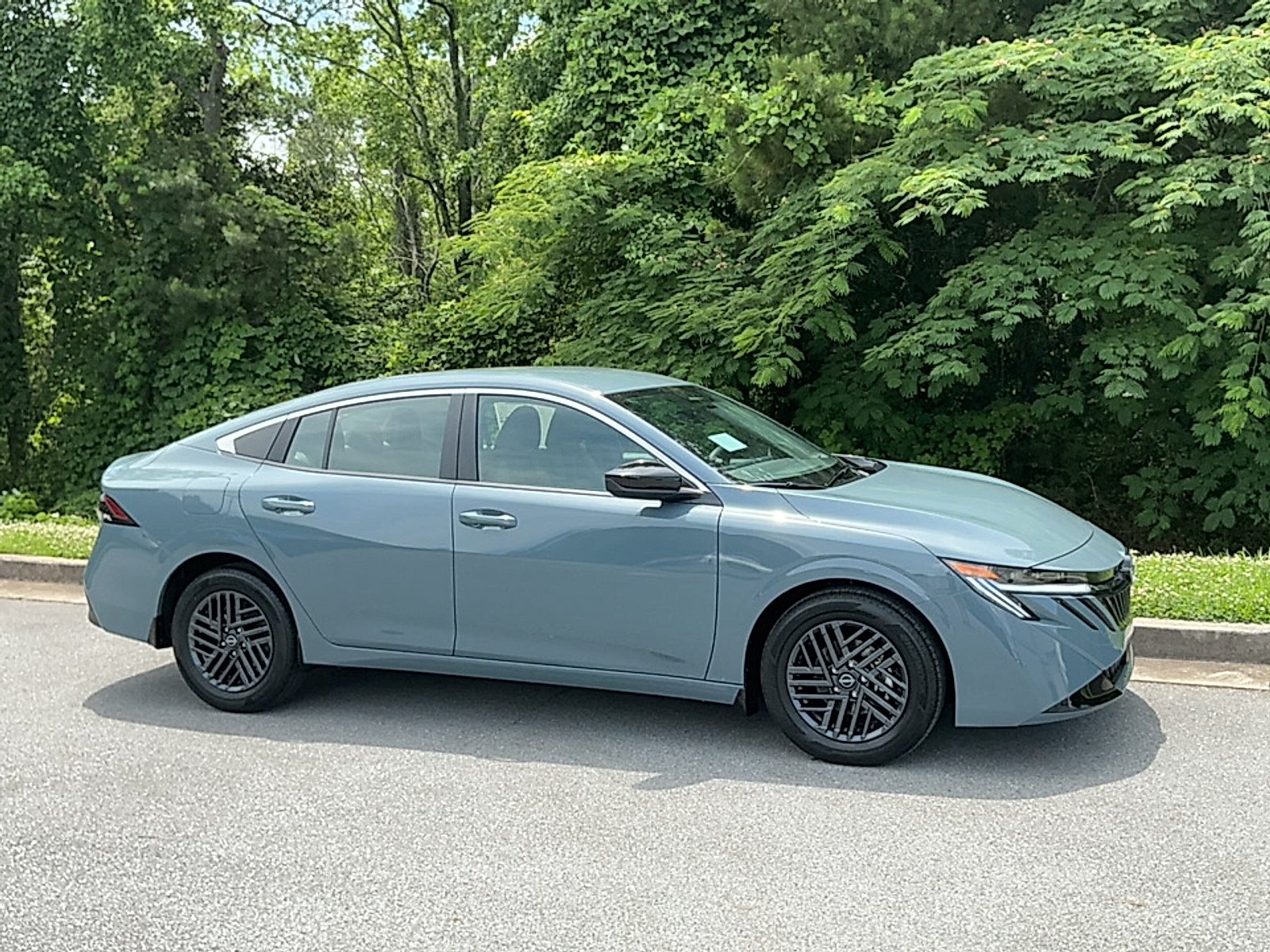 2026 Nissan Sentra SV CVT's photo