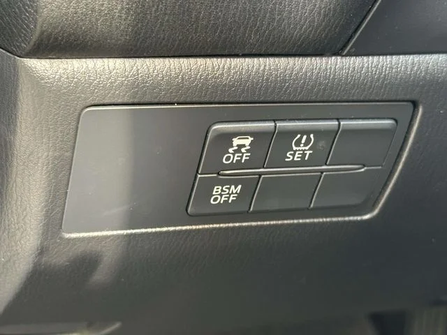 Used 2016 Gray Mazda i Sport image 27