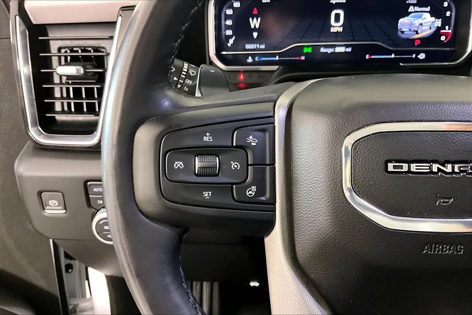 Used 2023 White Frost Tricoat GMC Denali image 23
