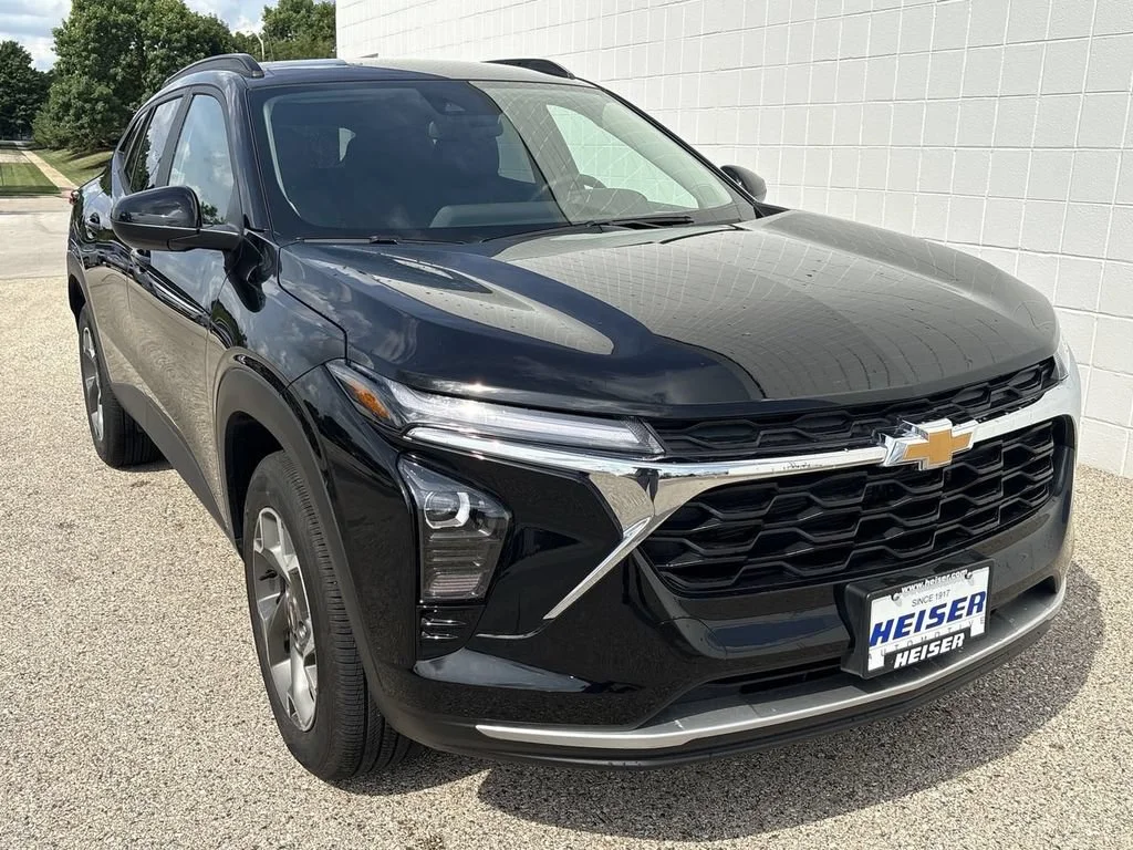 Used 2026 Mosaic Black Metallic Chevrolet LT image 14