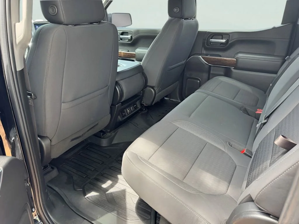 Used 2021 ONYX BLACK GMC Elevation image 16