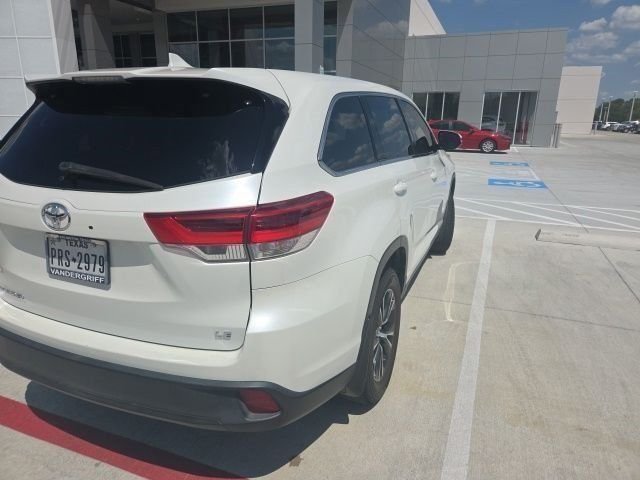 Used 2019 White Toyota LE Plus image 6
