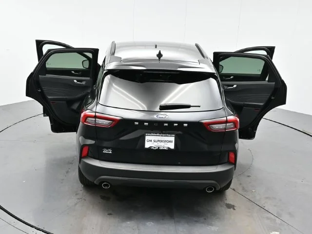 Used 2025 Agate Black Metal Ford ST-Line image 41